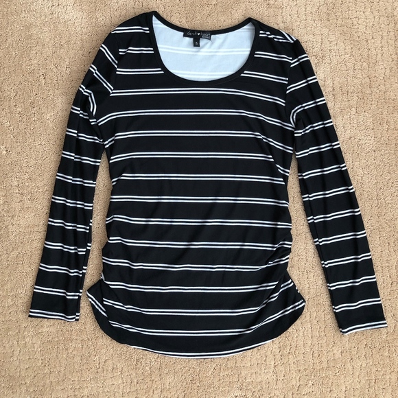 Derek Heart Maternity – Black & White Striped Top - Picture 2 of 4